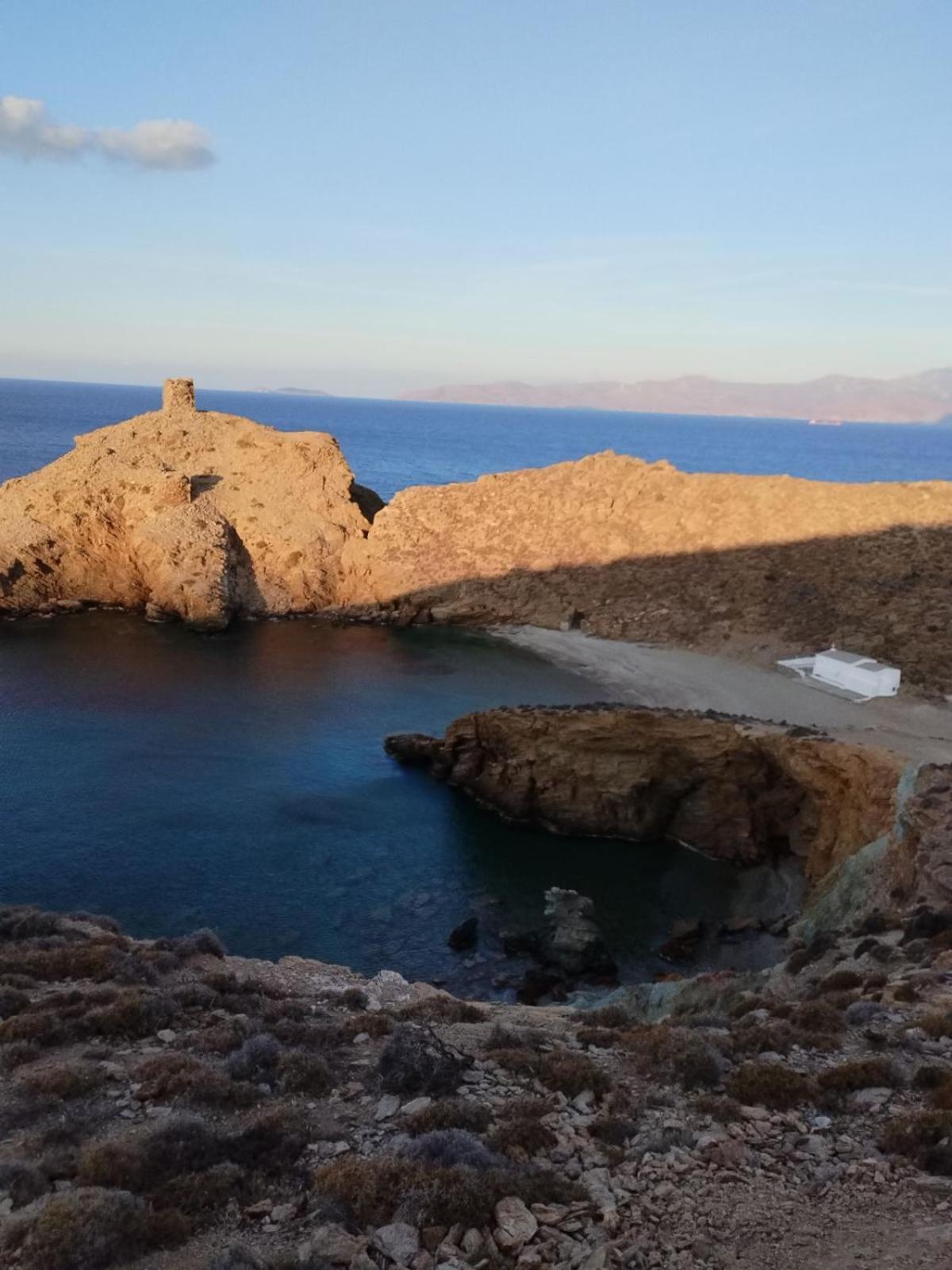 Andros Country Makrotándalon